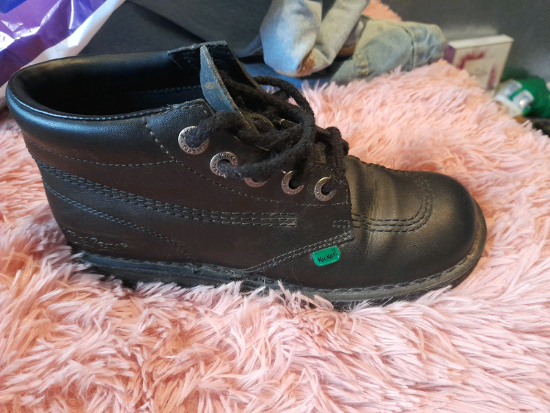 kickers boots size 5